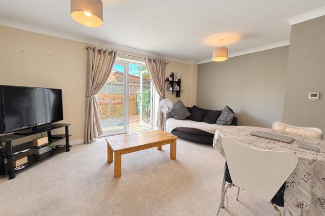 Westdowne Close, Weymouth photo 3
