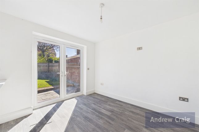 21 Morven Drive, Bill Quay photo 4