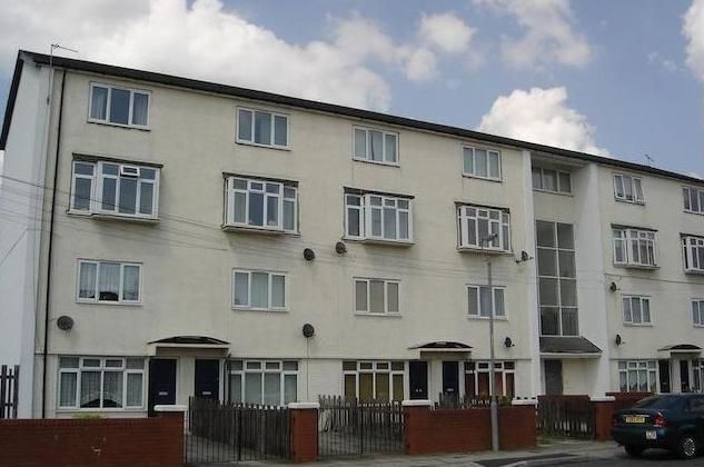 Flat to rent in Croxteth Hall Lane, Croxteth, Liverpool