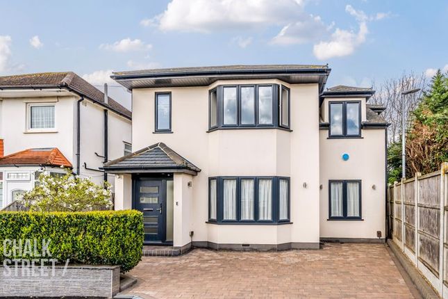 Thumbnail Detached house for sale in Lambourne Gardens, Hornchurch