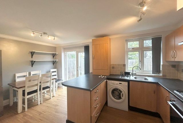 3-bed house on Romford, £2,000/mo
