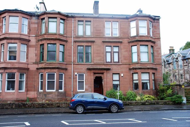 2 bed flat to rent in Brougham Street, Greenock PA16