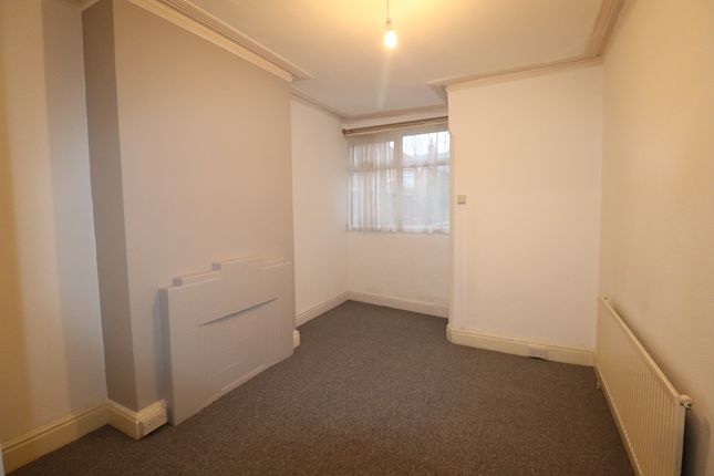 Flat 1, 32, Albany Road, Northampton photo 4