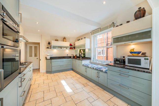 13, Mount Park Road, London photo 4