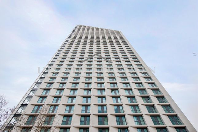 Flat for sale in Two Fifty One, Southwark Bridge Road, London