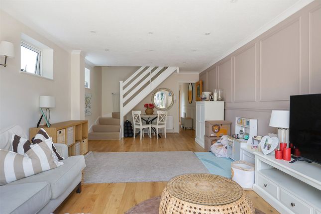6, Owen Place, Surrey photo 3