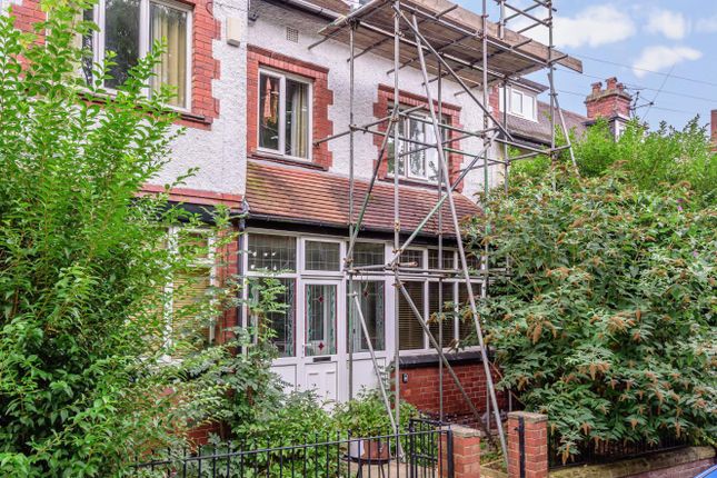 Terraced house to rent in Rokeby Gardens, Headingley, Leeds