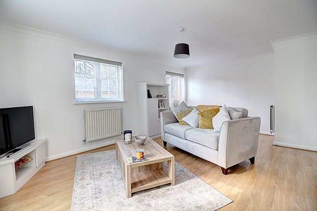 12, Fernhill Place, Hook photo 4