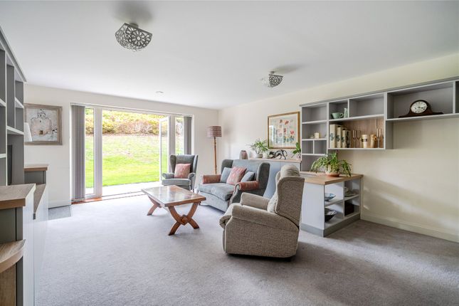 5 Pincombe Court Buckingham Close, Exmouth Devon, Devon photo 2