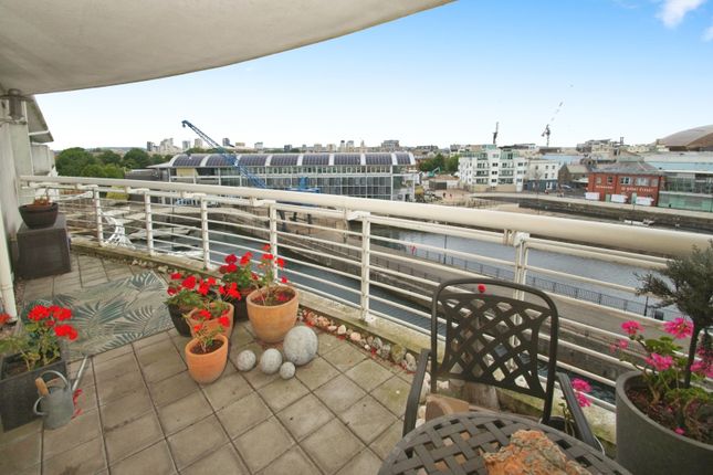 Balcony/Views