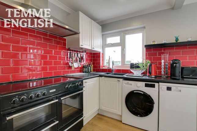 234 London Road, Wickford photo 5