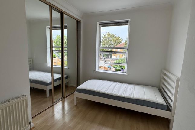 15, Eltham Hill, London photo 4