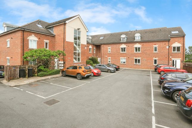 Flat for sale in Poplar Court, York, North Yorkshire
