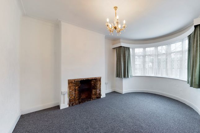 399, Victoria Road, Ruislip photo 2