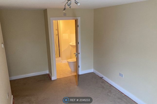 Flat to rent in Medway Drive, Tunbridge Wells
