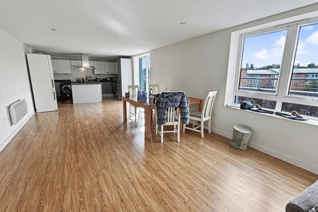 301, Quayside Drive, Colchester photo 2