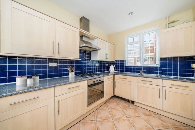 Flat 102, Norbiton Hall, Birkenhead Avenue, Kingston Upon Thames photo 3