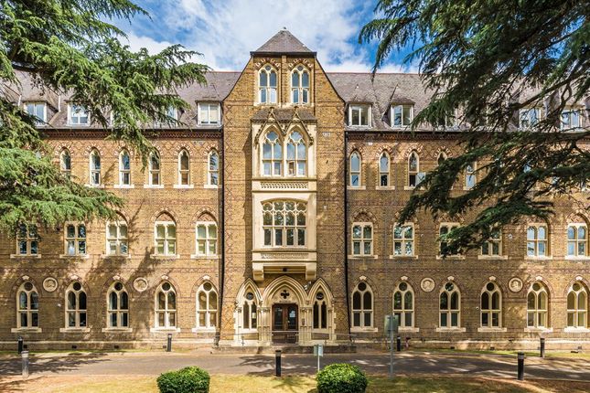 1-bed flat on Flat 63, Lancaster House, Borough Road, Isleworth, £275,000