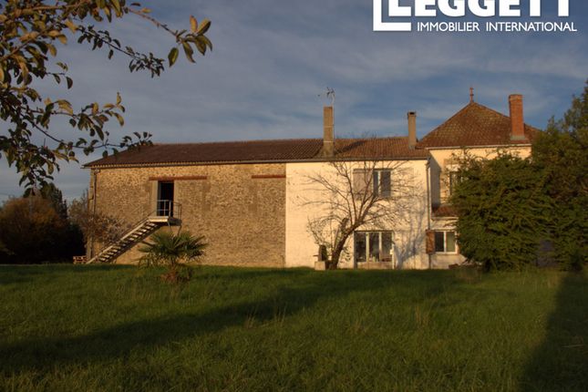Villa for sale in Saint-Macaire, Gironde, Nouvelle-Aquitaine