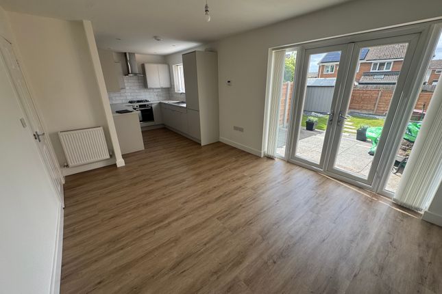 10, Chester Close, Bolton photo 3