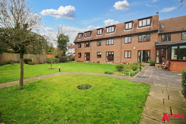 Flat to rent in Mawney Road, Fernleigh Court