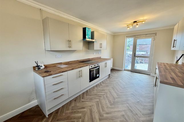 16, Grasmere Avenue, Houghton Le Spring photo 3