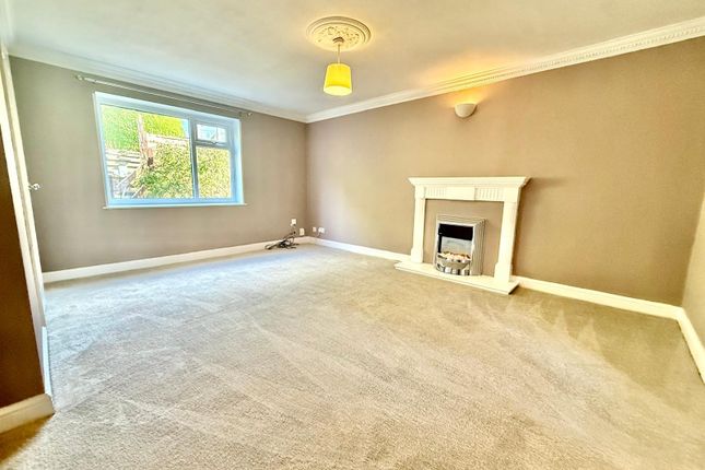 136, Tinshill Road, Leeds photo 4