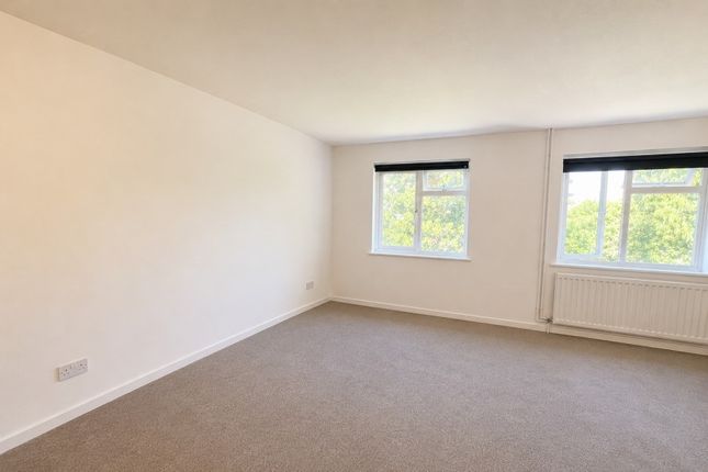 14, Drummond Road, Guildford photo 4