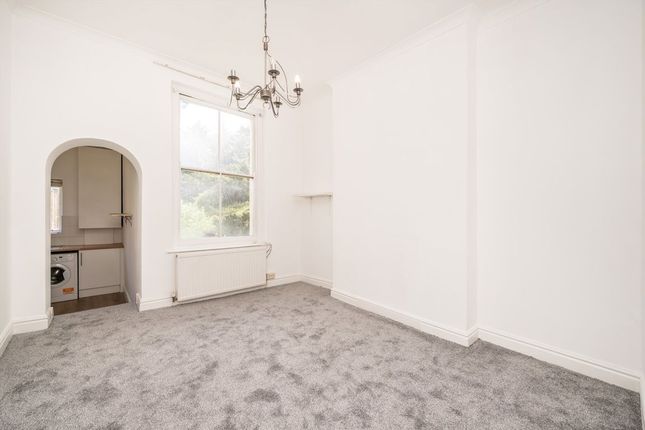 Flat 3, 89, Chippenham Road, Maida Vale photo 2