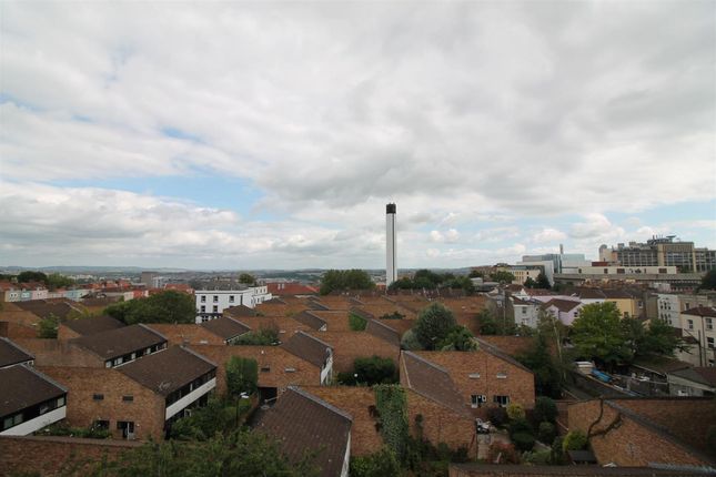 222 High Kingsdown, Bristol photo 5