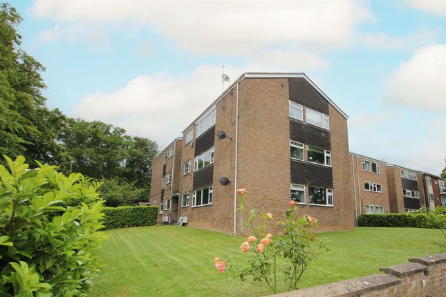 Thumbnail Flat for sale in Bridlemere Court, Newmarket