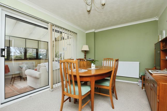 21, Lime Tree Crescent, Dereham photo 3