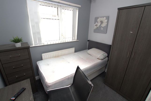 Thumbnail Room to rent in Victoria Road, Middlesbrough