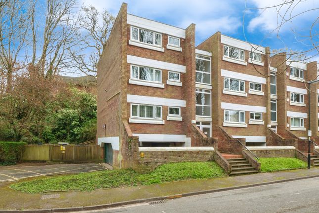Flat for sale in Silverdale Road, Banister Park, Southampton, Hampshire