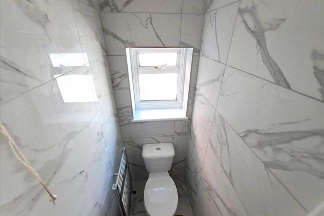 48, Broomgrove Gardens, Edgware photo 4