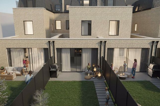 Thumbnail Property for sale in Hamilton Road, London