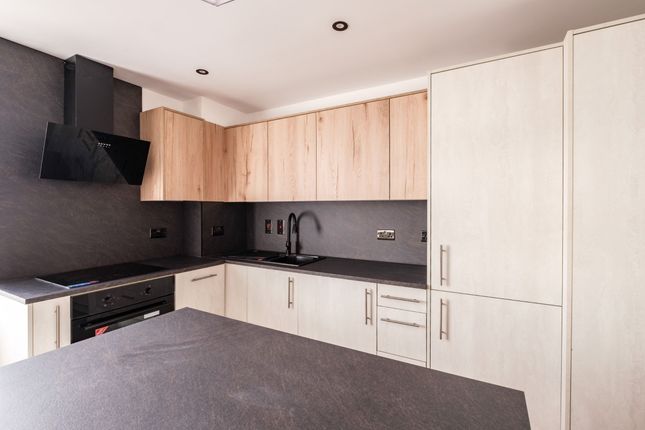 Flat 16, Standish Court, Chorley photo 4