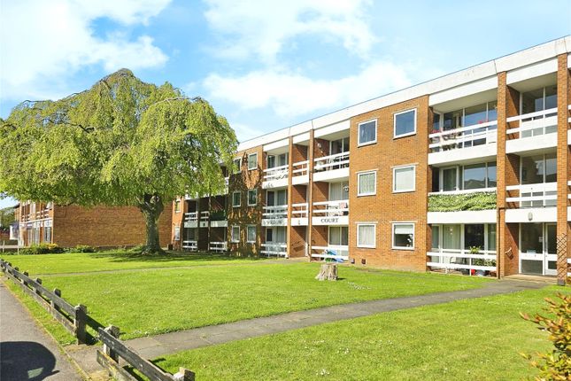 Flat for sale in Willow Court, St. Peters Park Road, Broadstairs, Kent