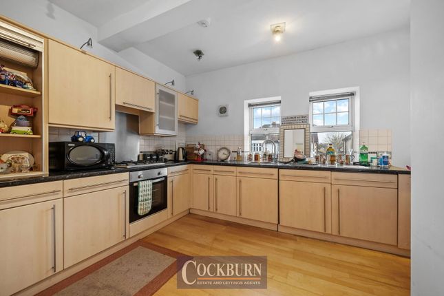 Courtlands House, 202,Flat 3, Court Road, London photo 3