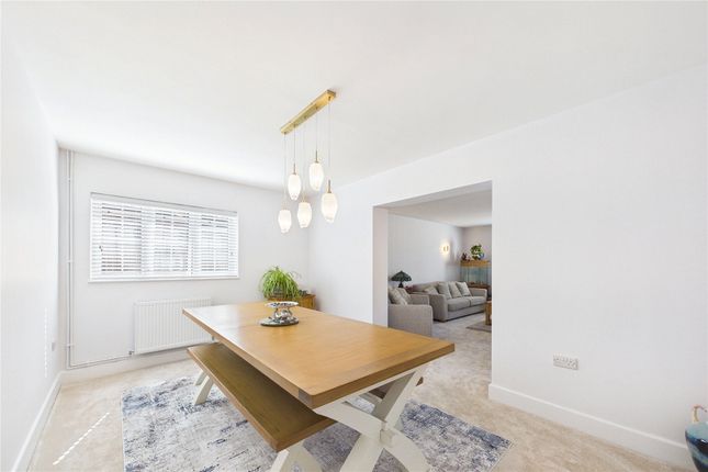 42, Sandy Lane, Hampshire photo 4