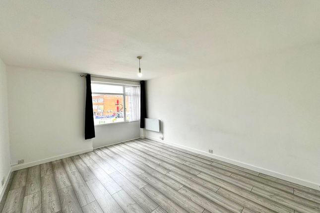143, East Lane, Wembley photo 4