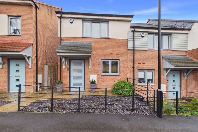 67 Featherwood Avenue, Newcastle Upon Tyne photo 4