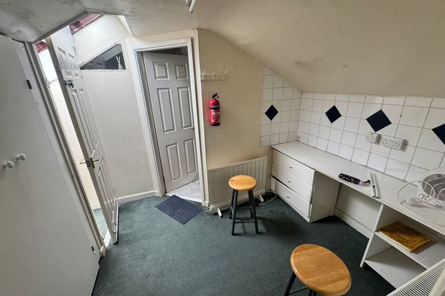 273, BIRMINGHAM photo 2