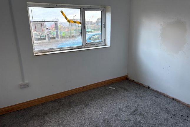 129, Longview Road, Swansea photo 2