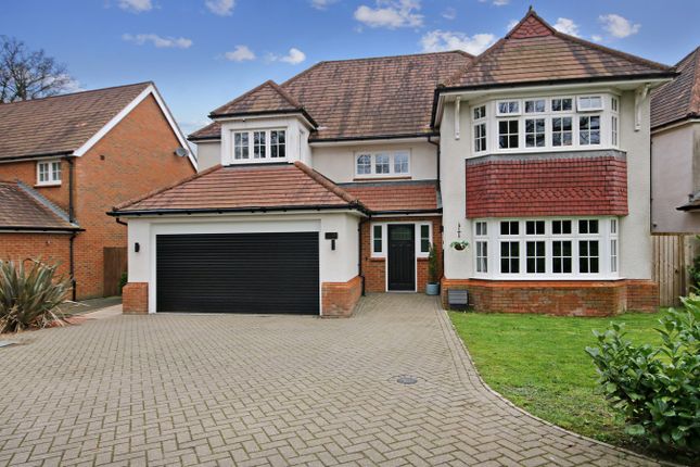 Thumbnail Detached house for sale in 34 The Furrows, Crawley Down