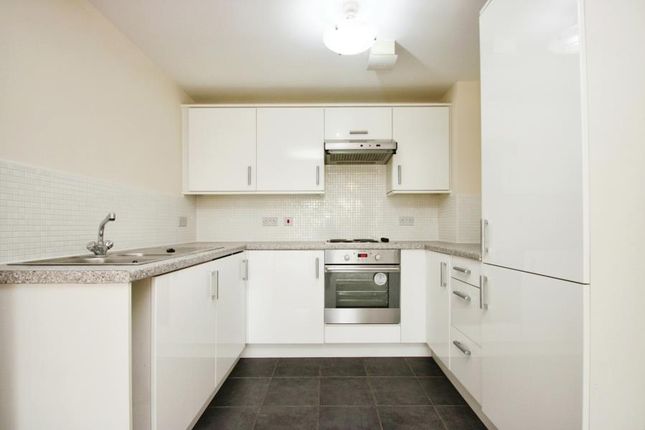 Flat to rent in Paxton Drive, Bristol