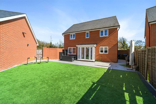 9, Poplar Drive, Essex photo 3