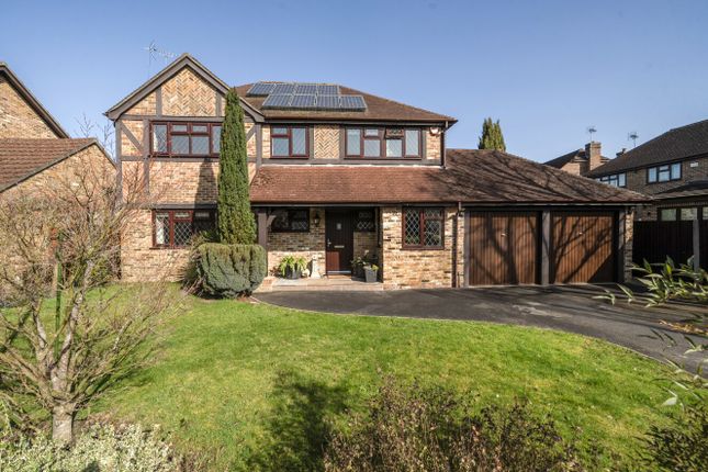 4-bed house on 2, Epping Way, Berkshire, £800,000
