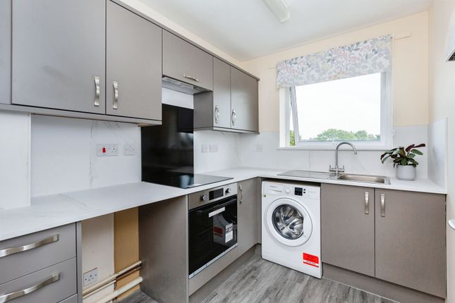 Flat for sale in Ruskin Court, Newport Pagnell