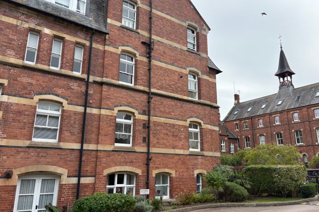 40 Frome Court, Bartestree, Hereford photo 3